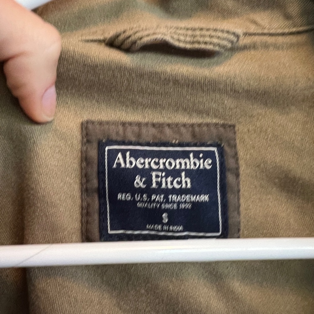 Abercrombie and fitch green khaki jacket, worn once , size small - Picture 2 of 5